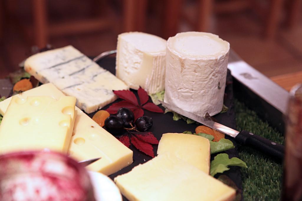 Logis Hotel Restaurant Auberge De L'Espinouse Fraisse-sur-Agout 외부 사진